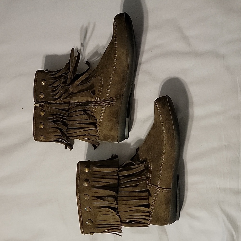 Comfortview Fringed Booties